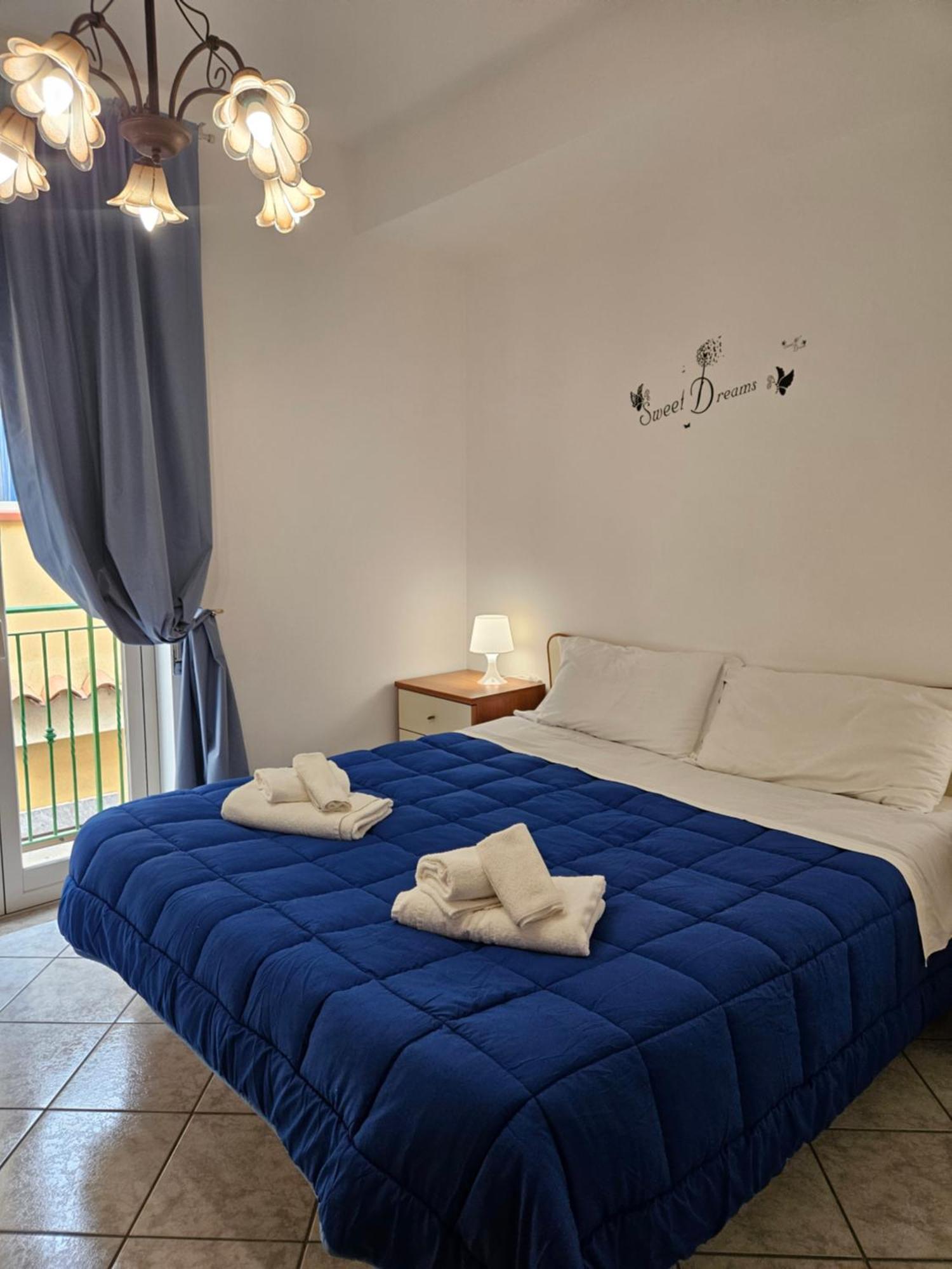 Essenze Di Sicilia Apartment - Letojanni Taormina Ngoại thất bức ảnh