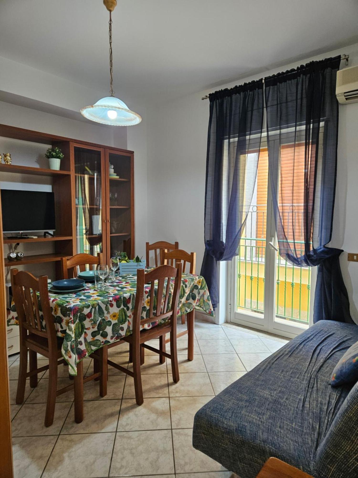 Essenze Di Sicilia Apartment - Letojanni Taormina Ngoại thất bức ảnh
