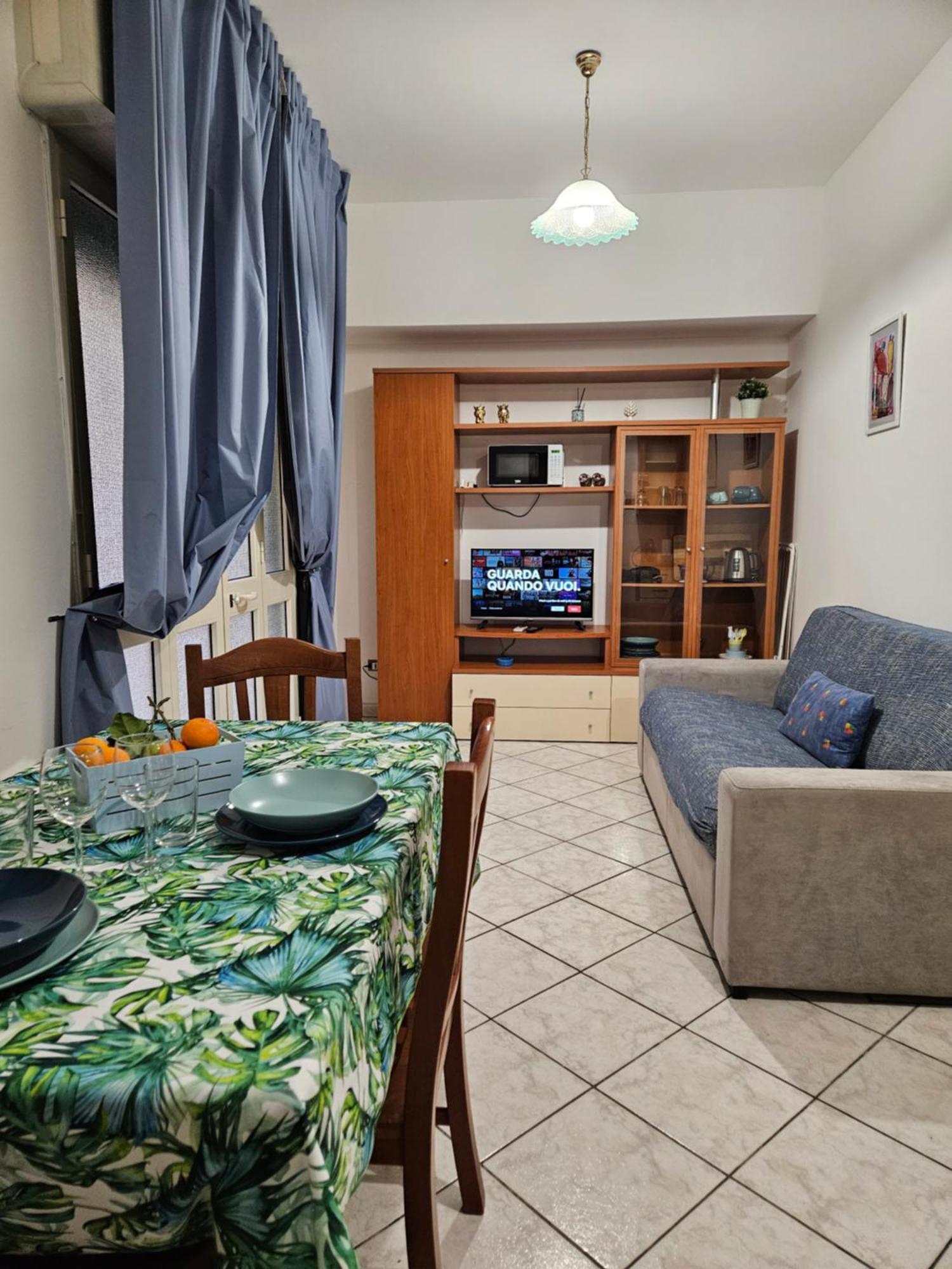 Essenze Di Sicilia Apartment - Letojanni Taormina Ngoại thất bức ảnh